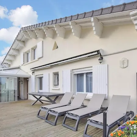 Cozy In Ver-sur-Mer