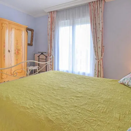 Cozy In Ver-sur-Mer